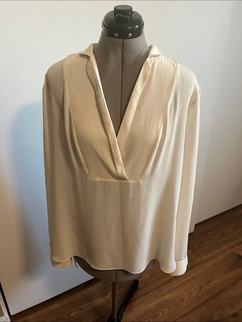 HD in Paris Cream V-Neck Long Sleeve Blouse